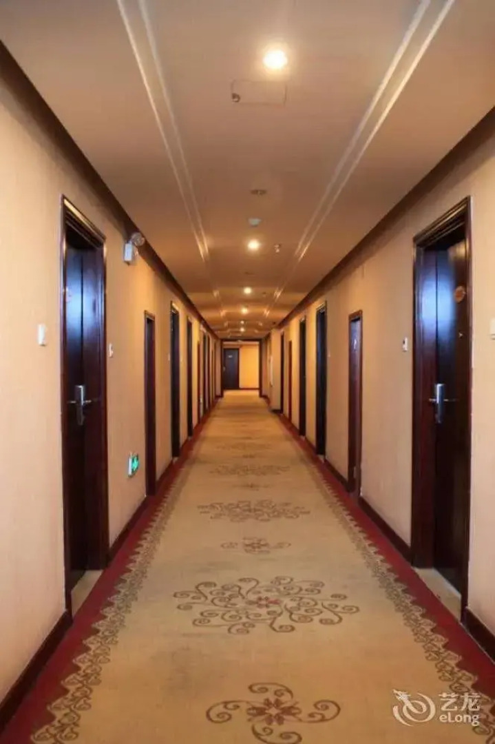 Xinde Business Hotel