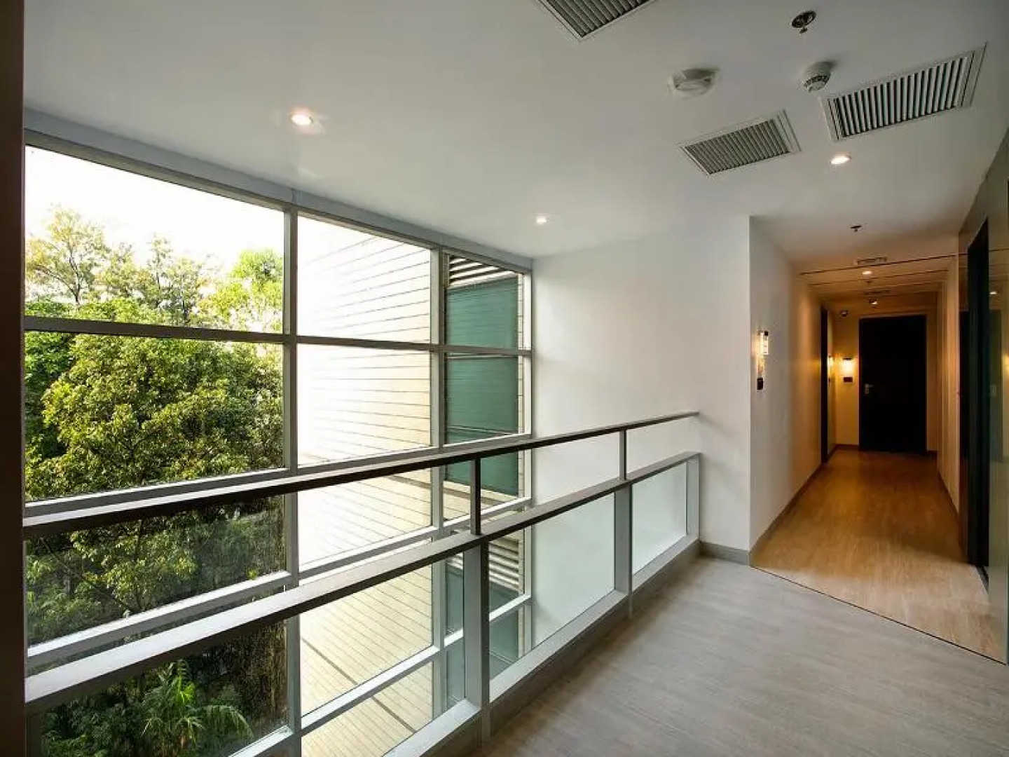 Space Apartments & Suites