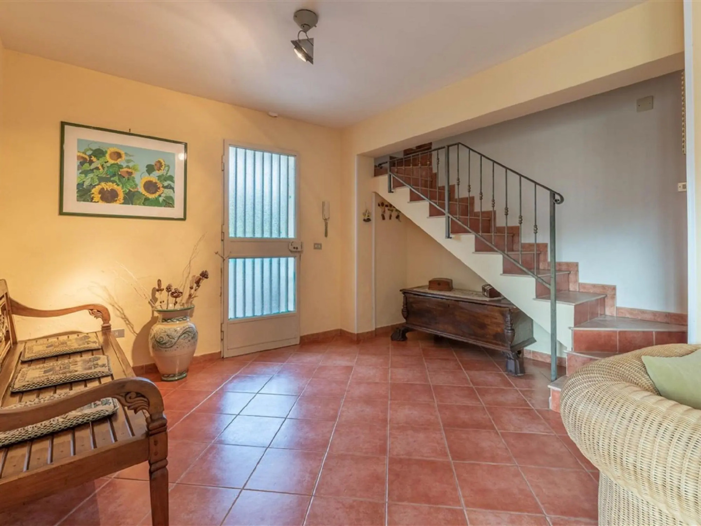 Splendid Villa with swimming pool a stone's throw from Palermo