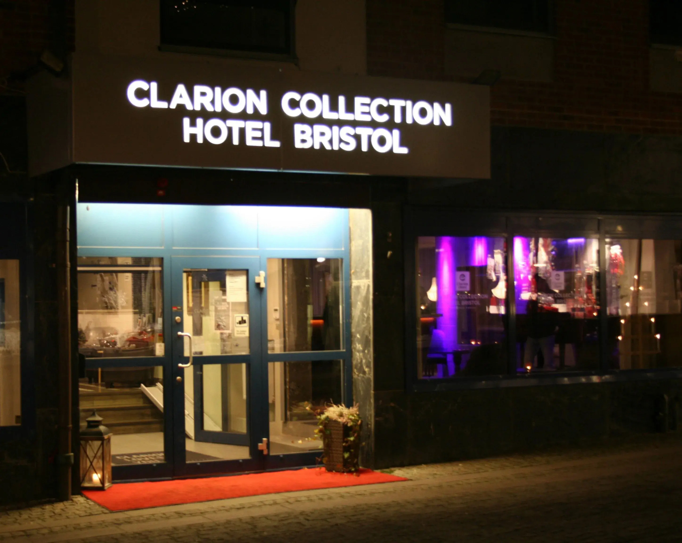 Home Hotel Bristol