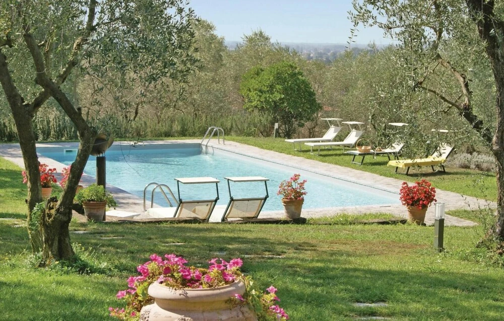 Beautiful Home in Buggiano PT With Wifi and 3 Bedrooms