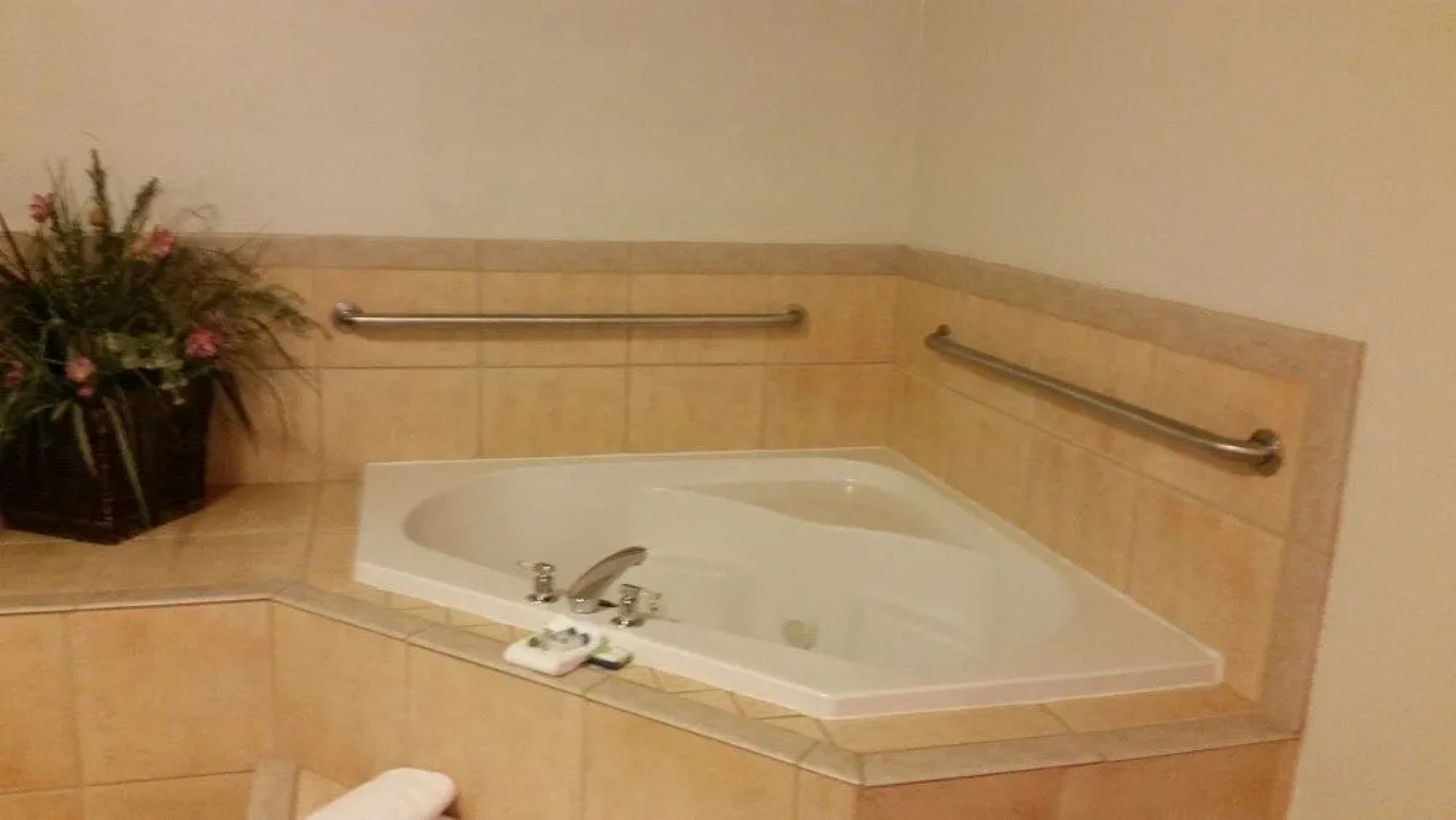 Hampton Inn & Suites Crescent Cty