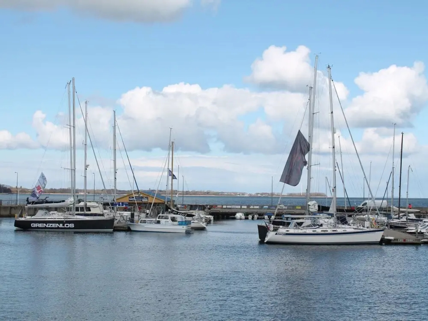 Beautiful Farmhouse Flat With Garden