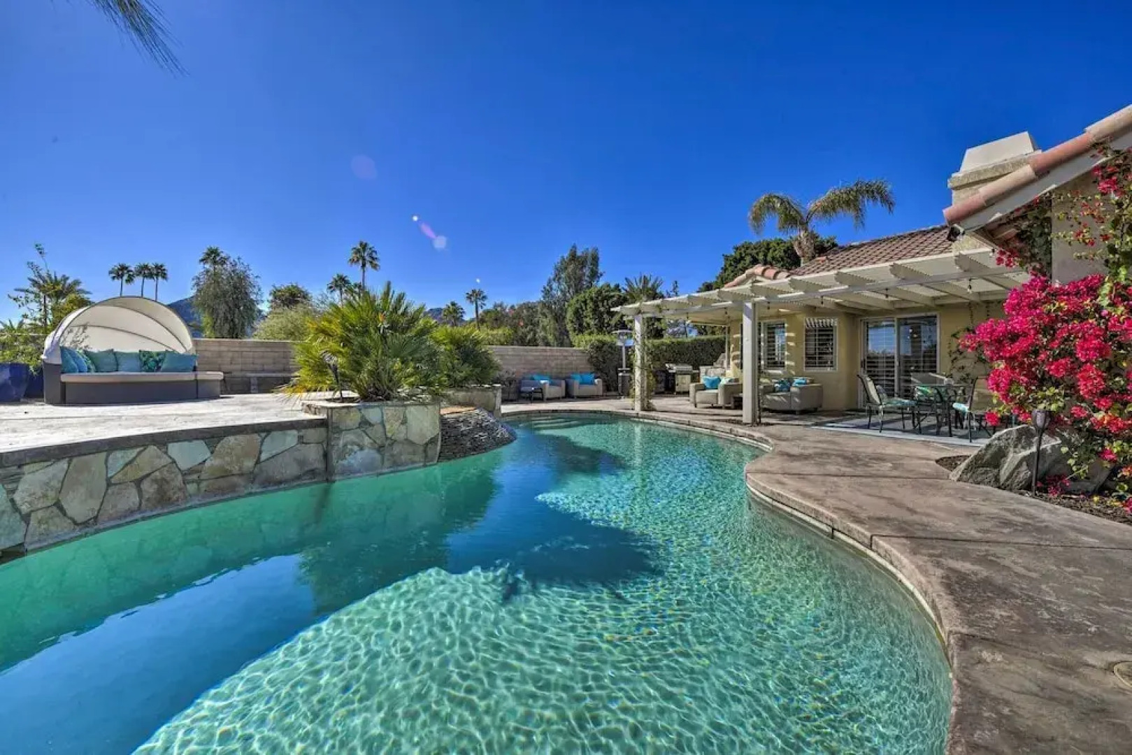 Indian Wells Oasis w/ Pool: Walk to Tennis Garden!