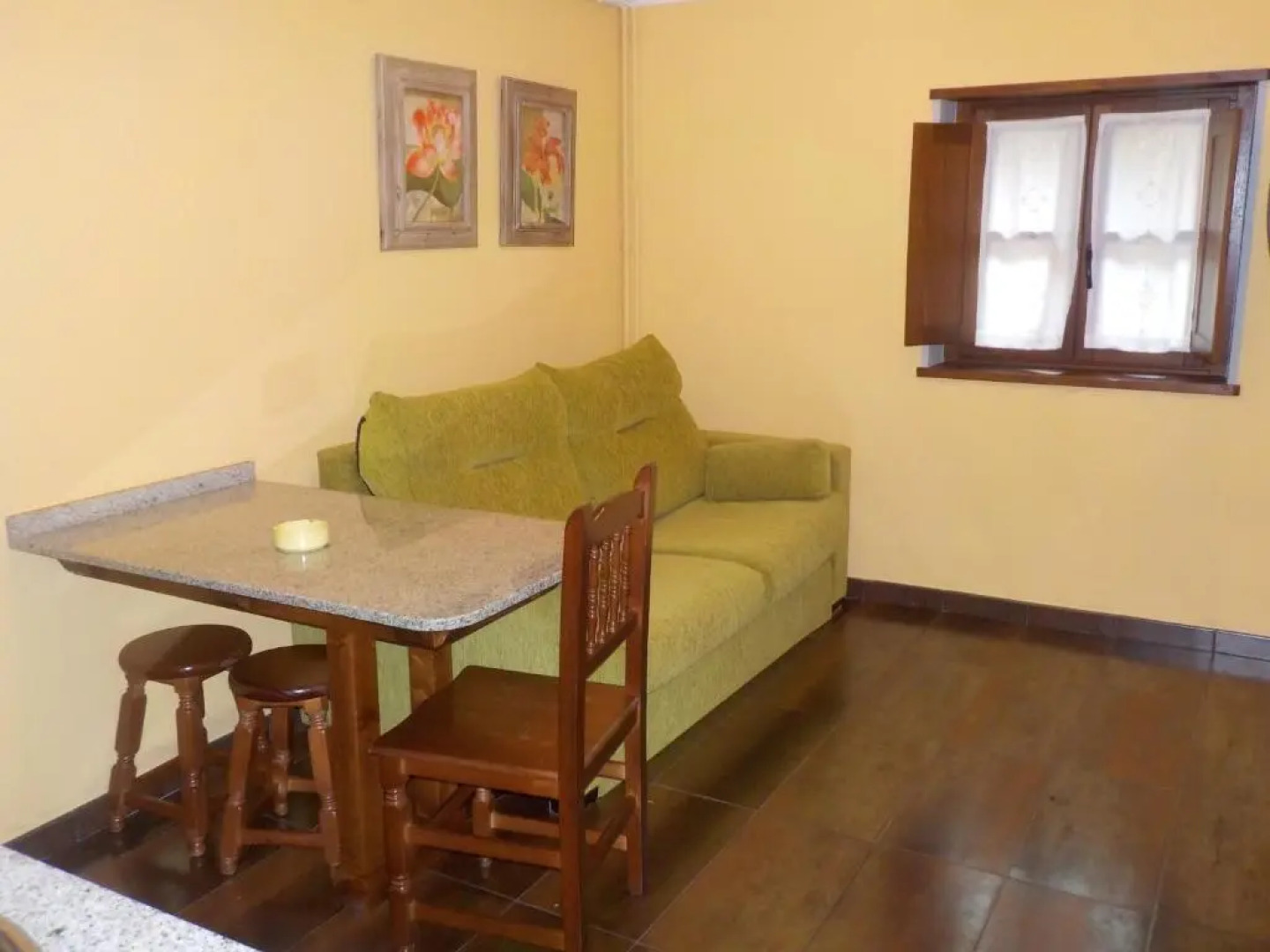 Apartamentos Rurales La Husteriza