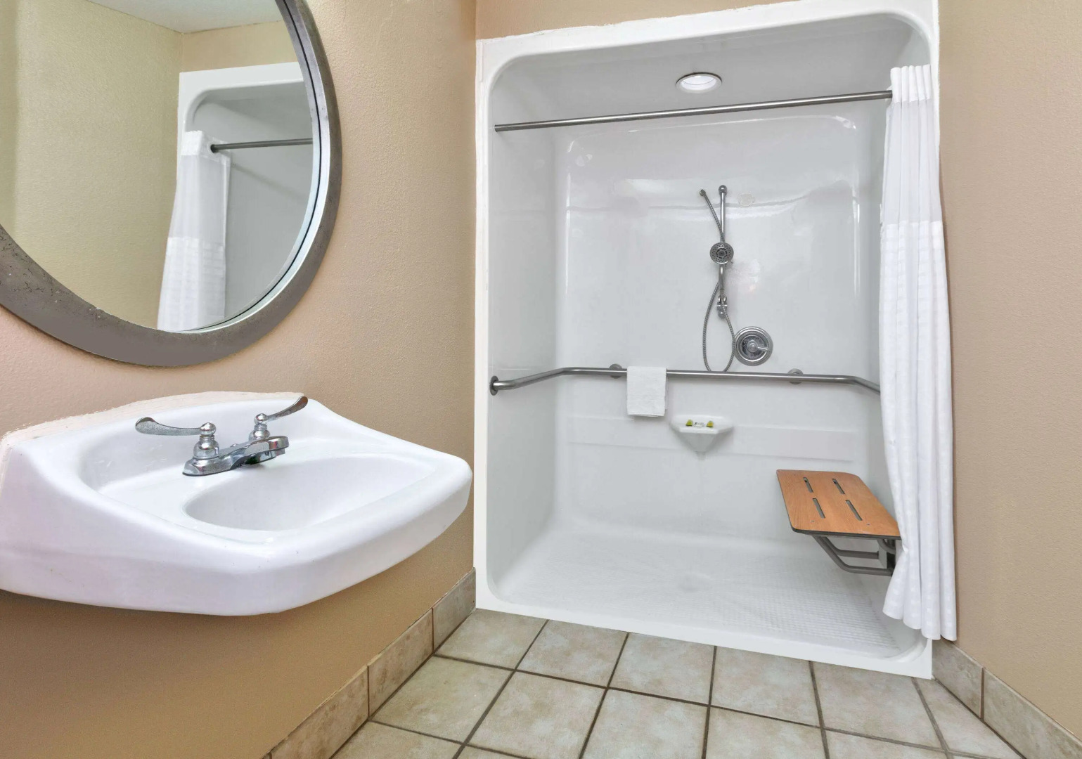 Super 8 by Wyndham New Braunfels I-35