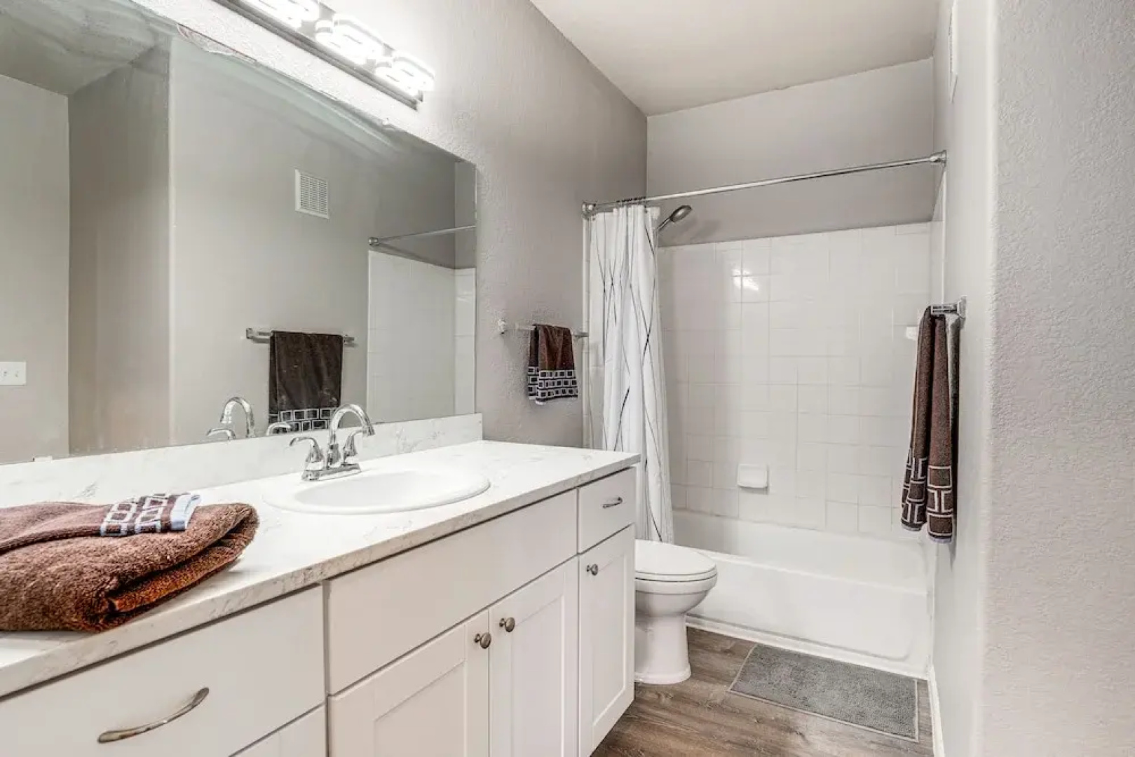 Near Spring Training: Mesa Condo w/ Pool Access!