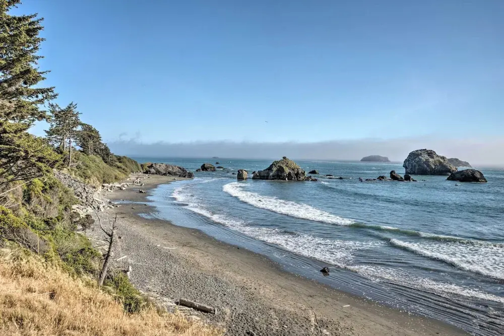 Coastal Getaway by Pebble Beach & Redwoods!