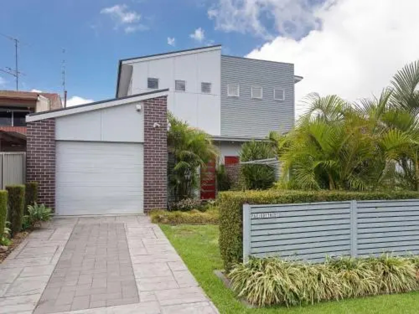7a Judith Street - stunning duplex with ducted air conditioning