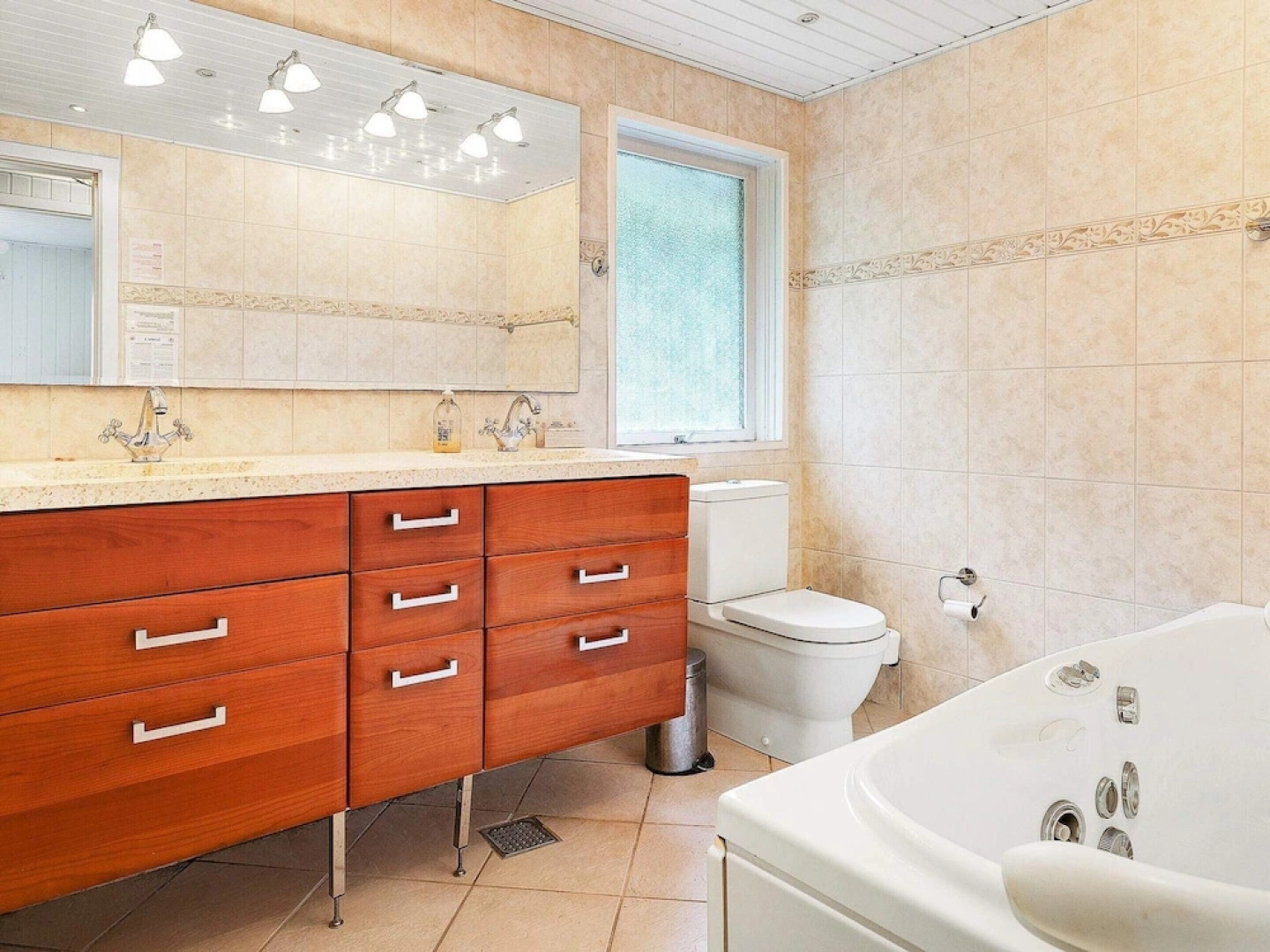 Garden View Holiday Home in Frederikshavn near Sea