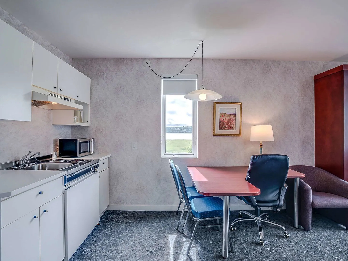 Quality Suites