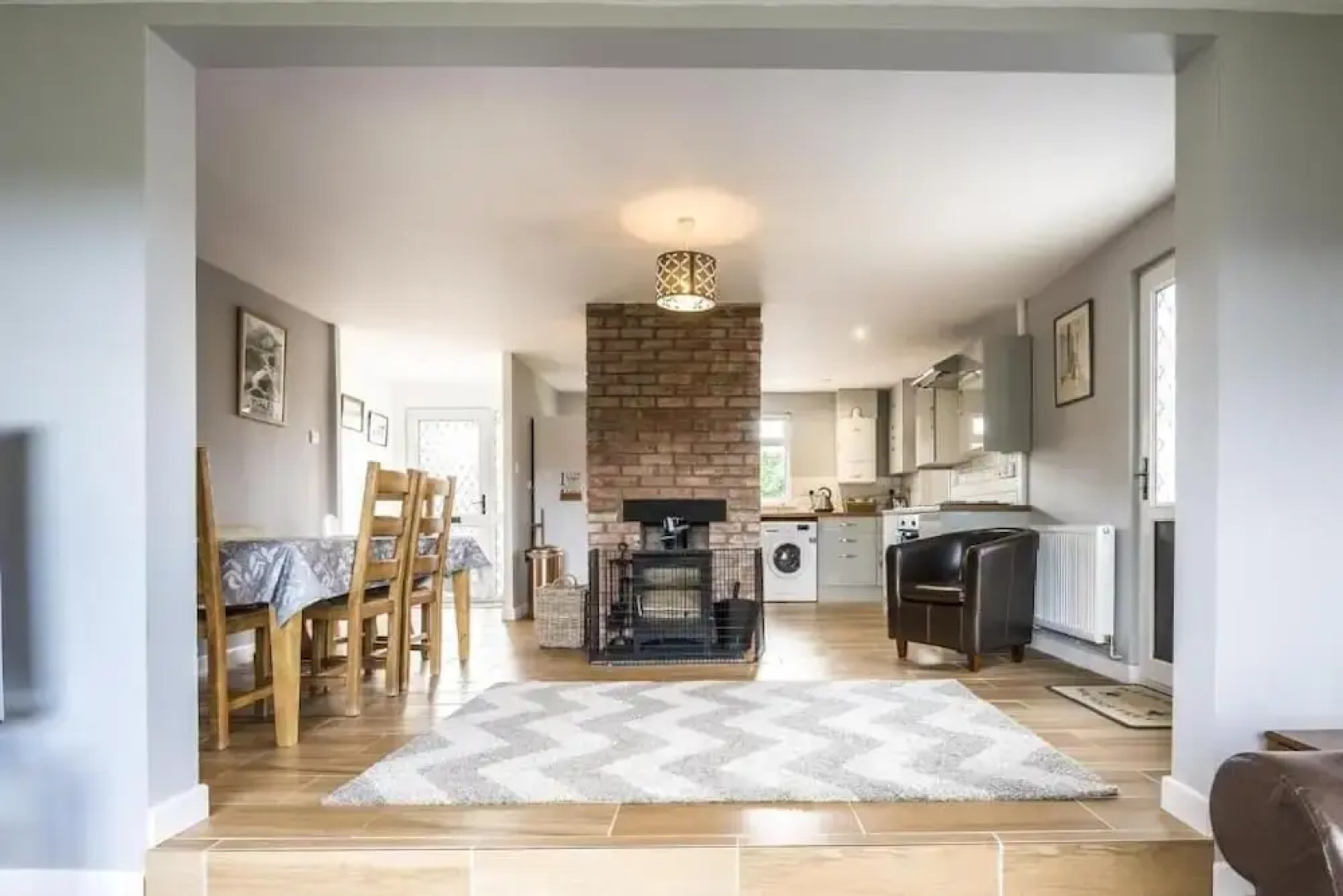 Little Hill - 3 Bed - Wisemans Bridge