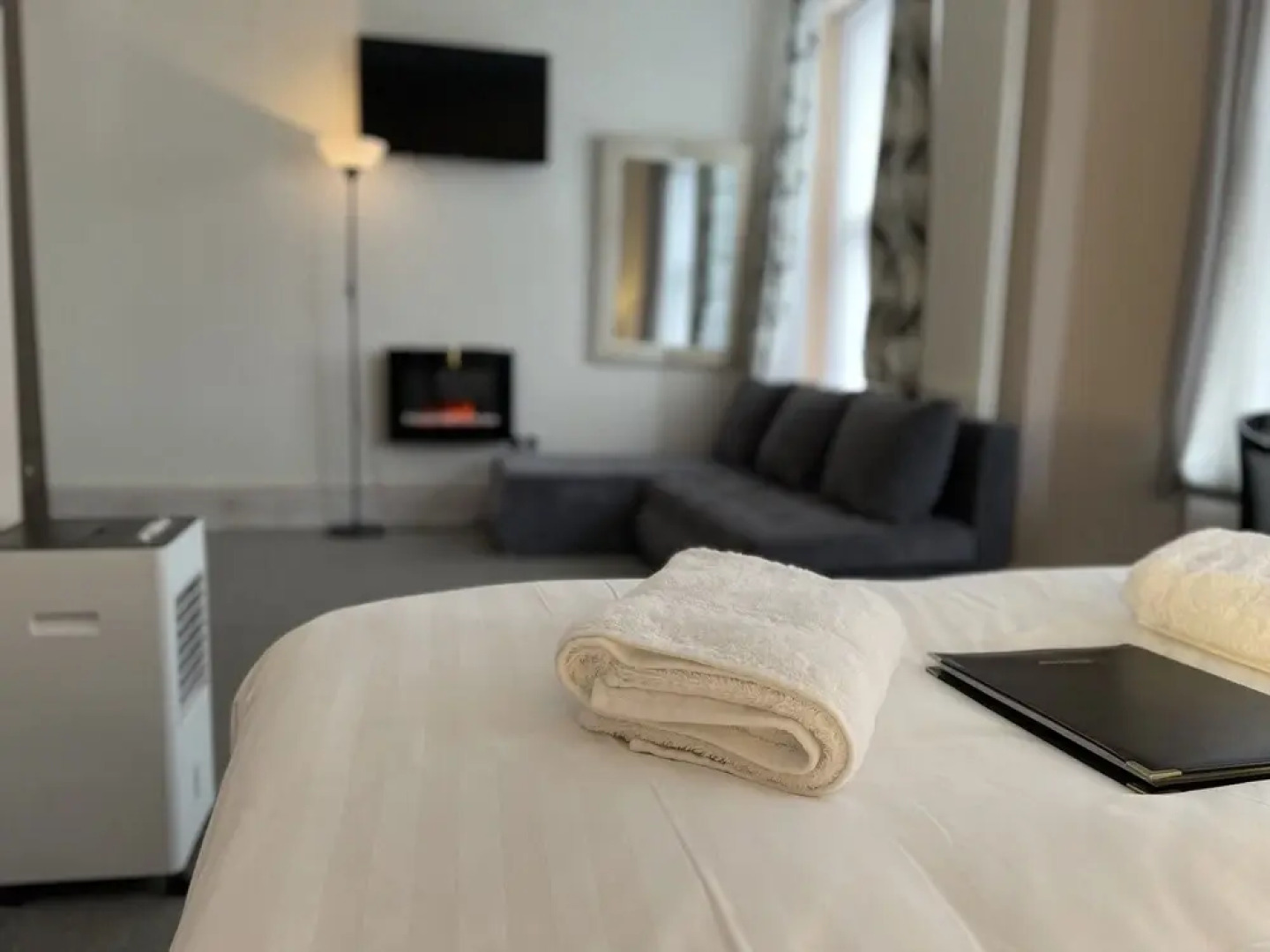 Oyo The Chatwal Boutique Hotel