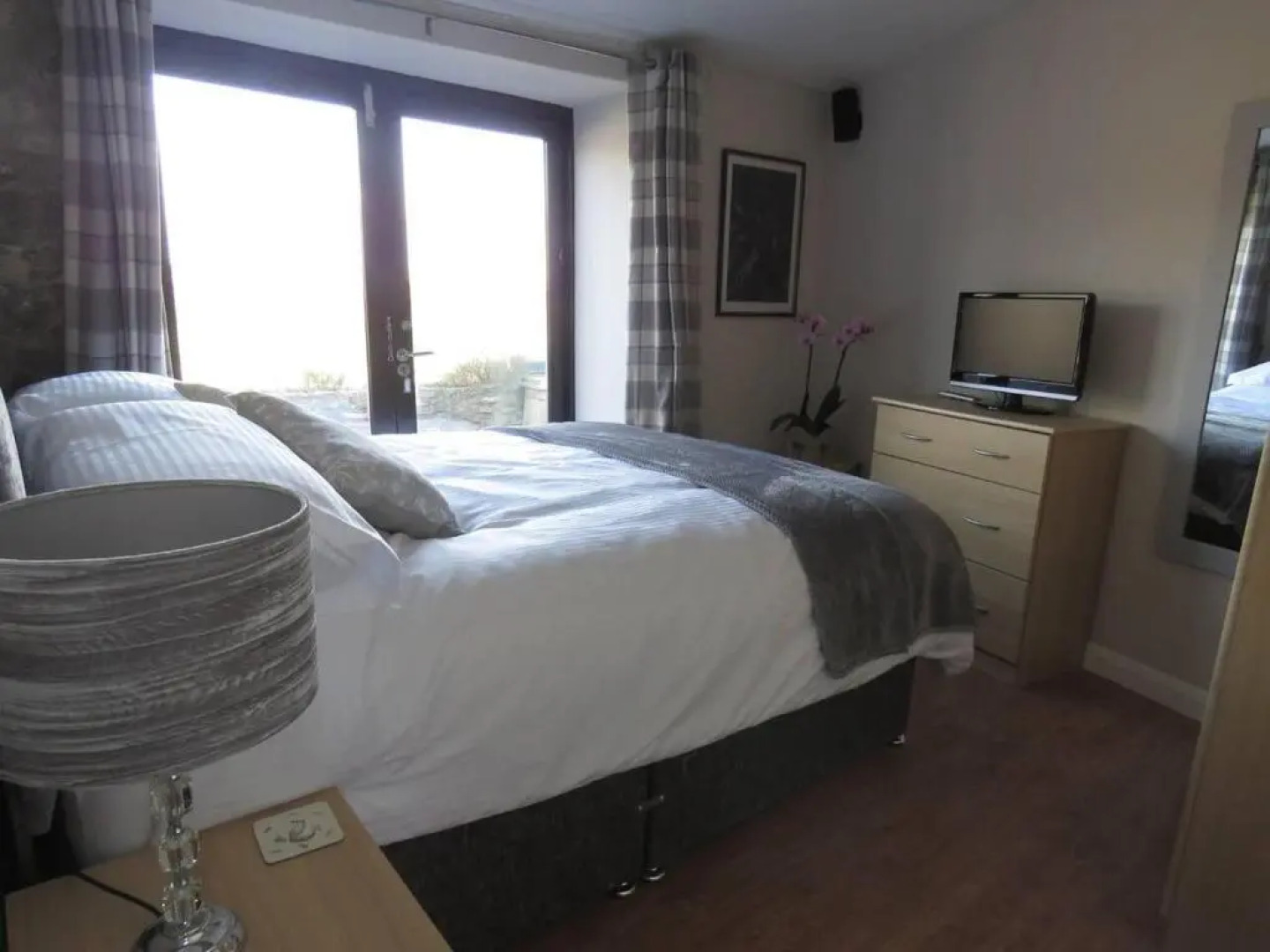 Vale of Glamorgan - Cottage - Sleeps 4 - Parking