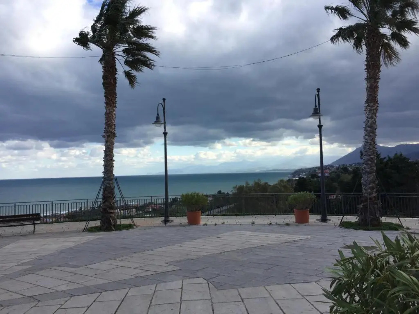 Amuni' Apartments