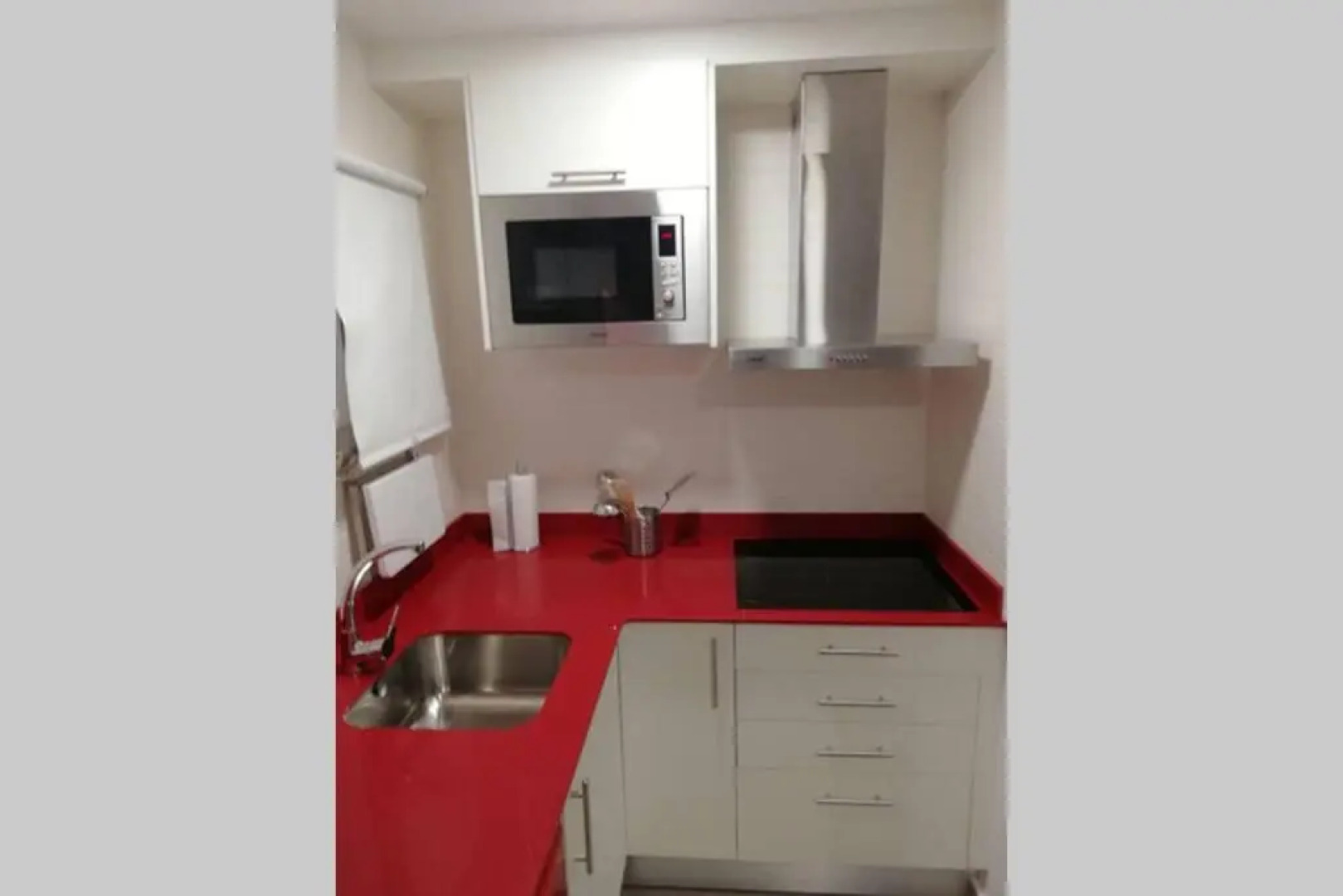 M1 Cool Loft 1 min walk to metro 15 min center by metro