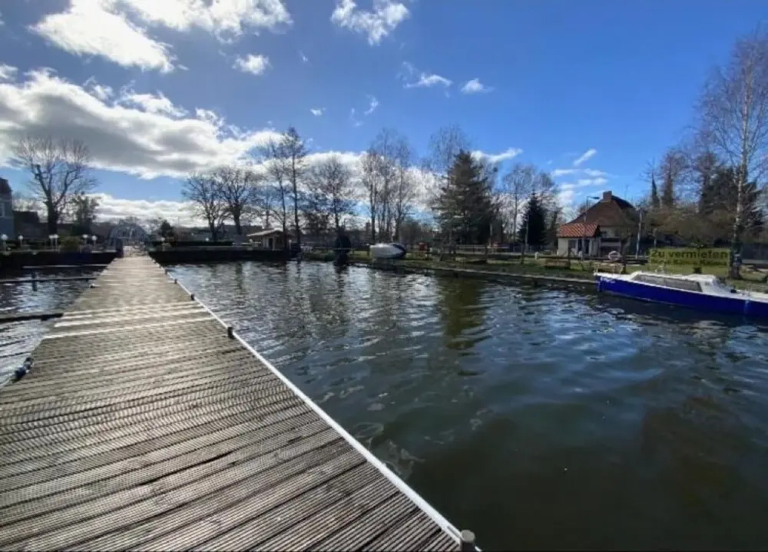 Hausboot am Prerauer Stich in Zehdenick