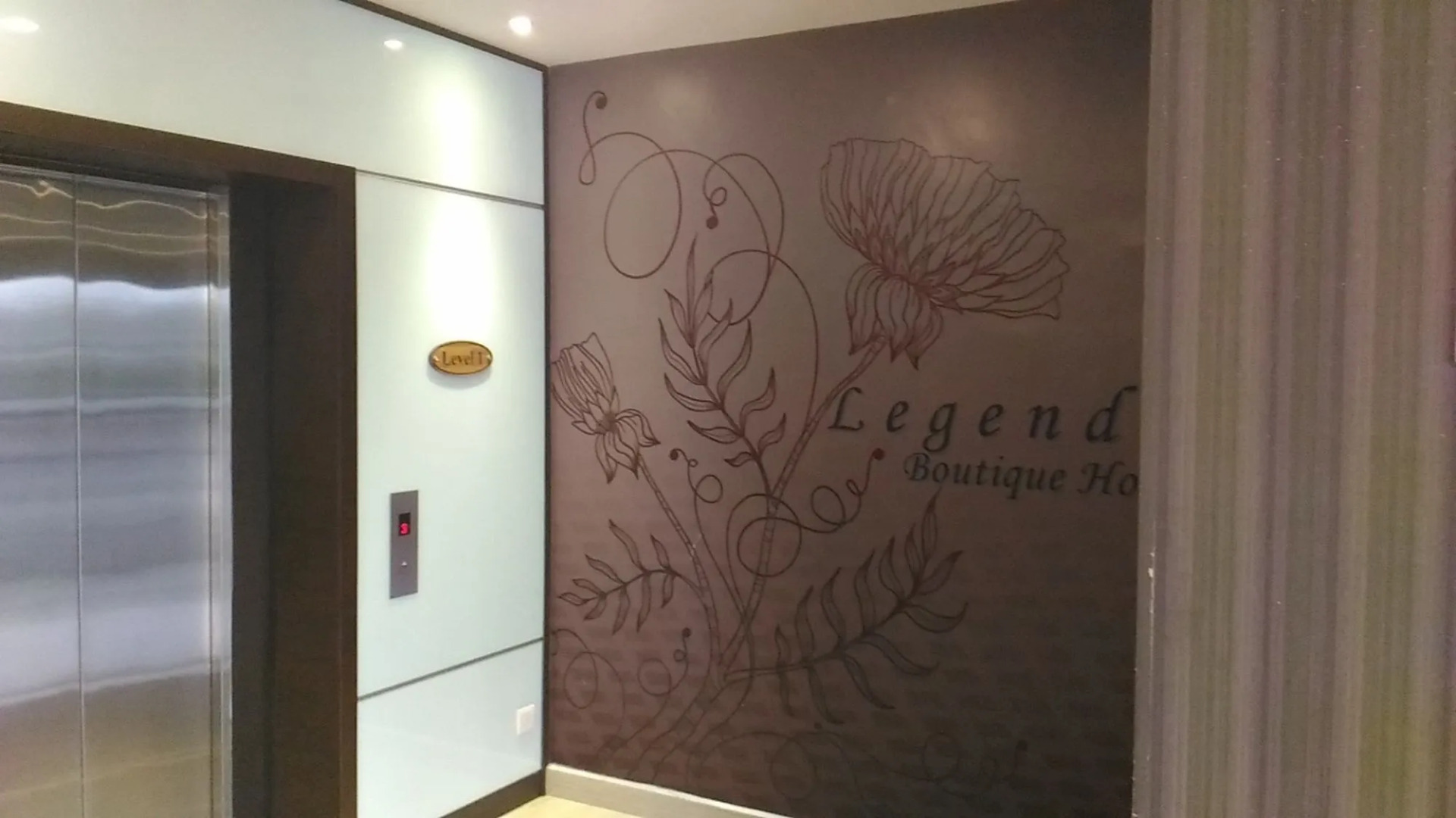 Hotel Zamburger Legenda