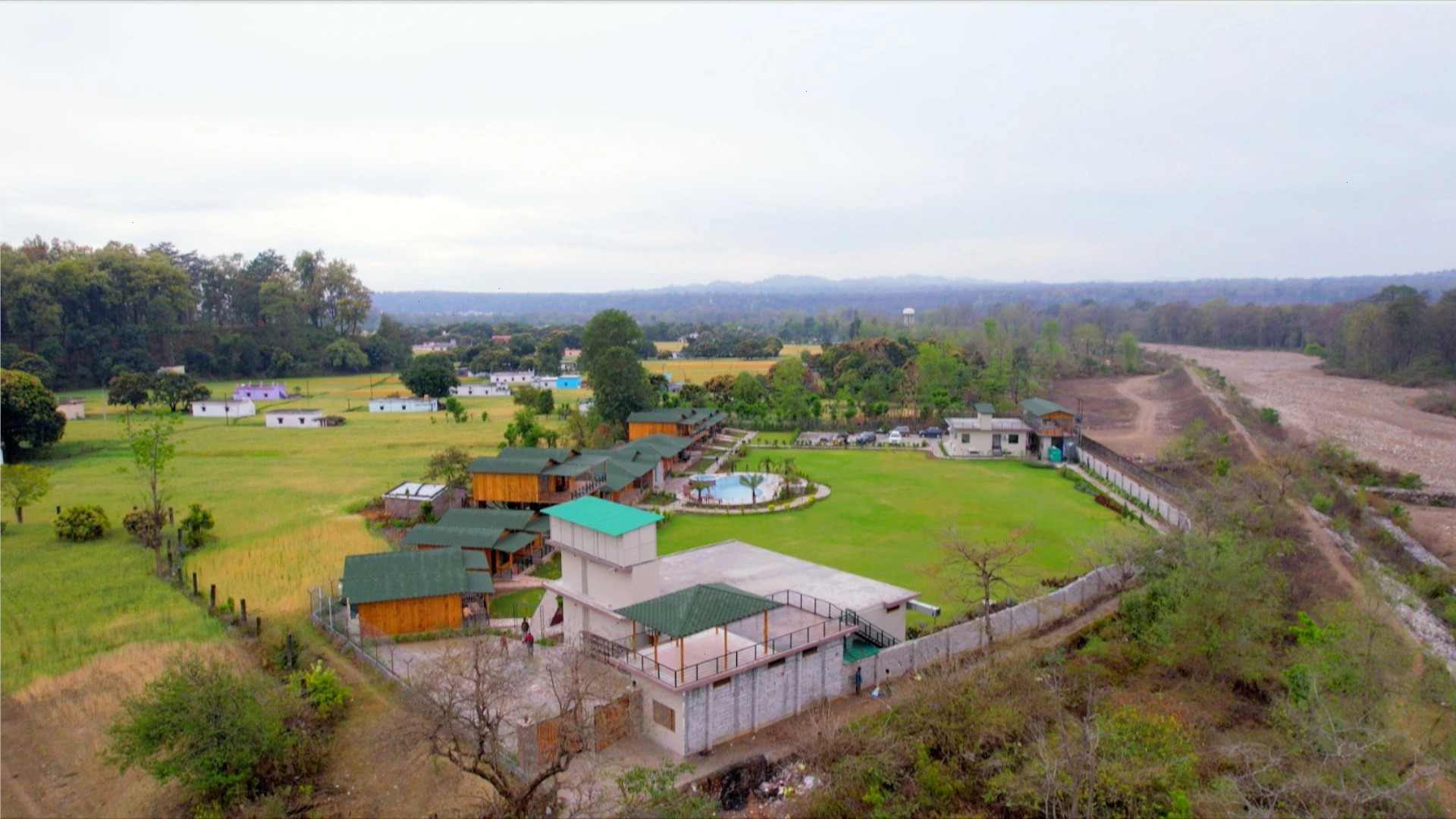 Pumpkin Hotel's Tusk N Woods