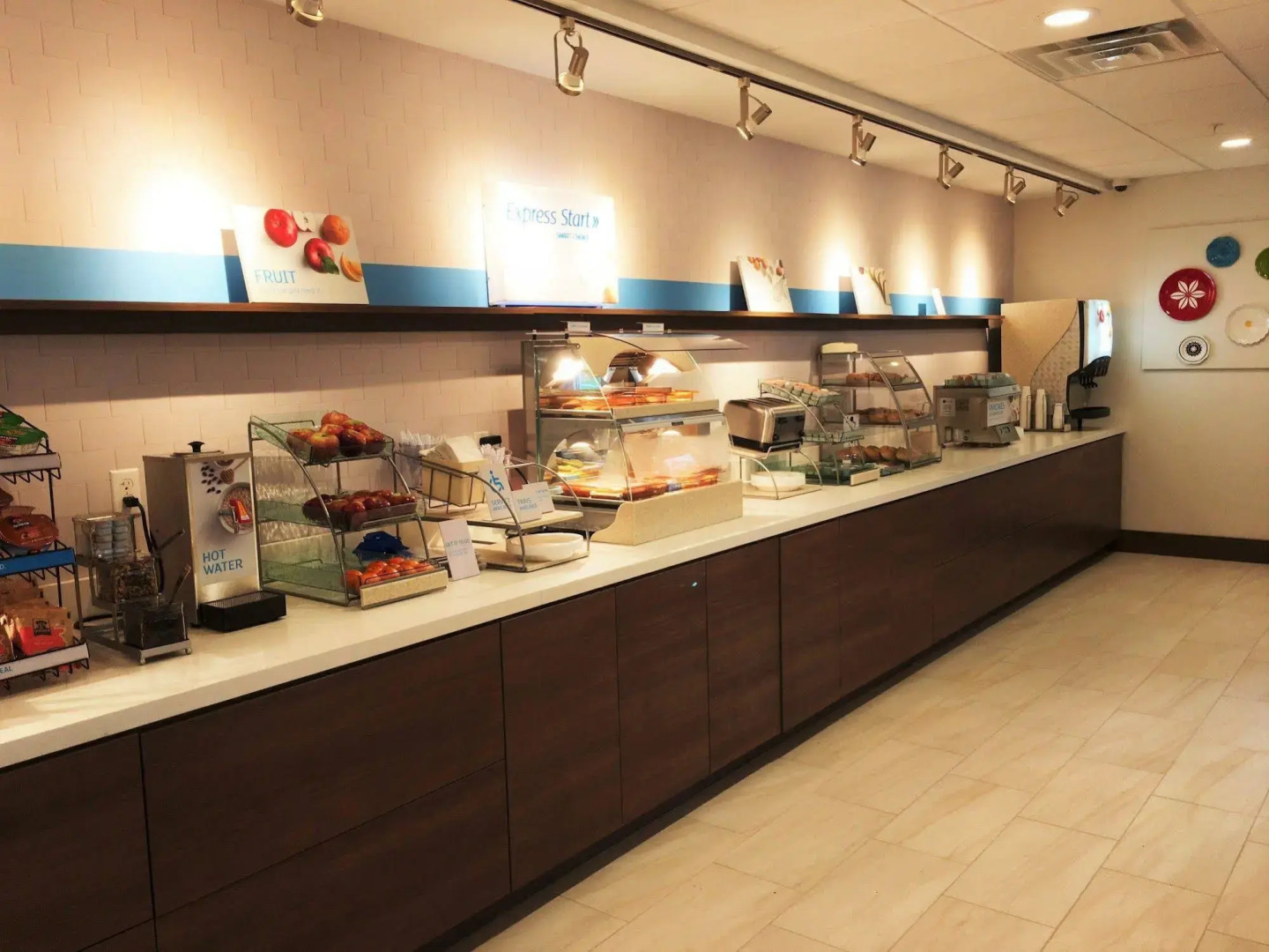 Holiday Inn Express & Suites Ithaca by IHG