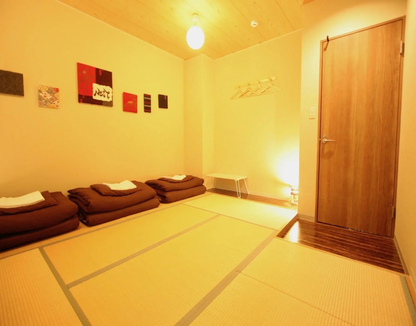 Osaka Guesthouse Nest - Hostel