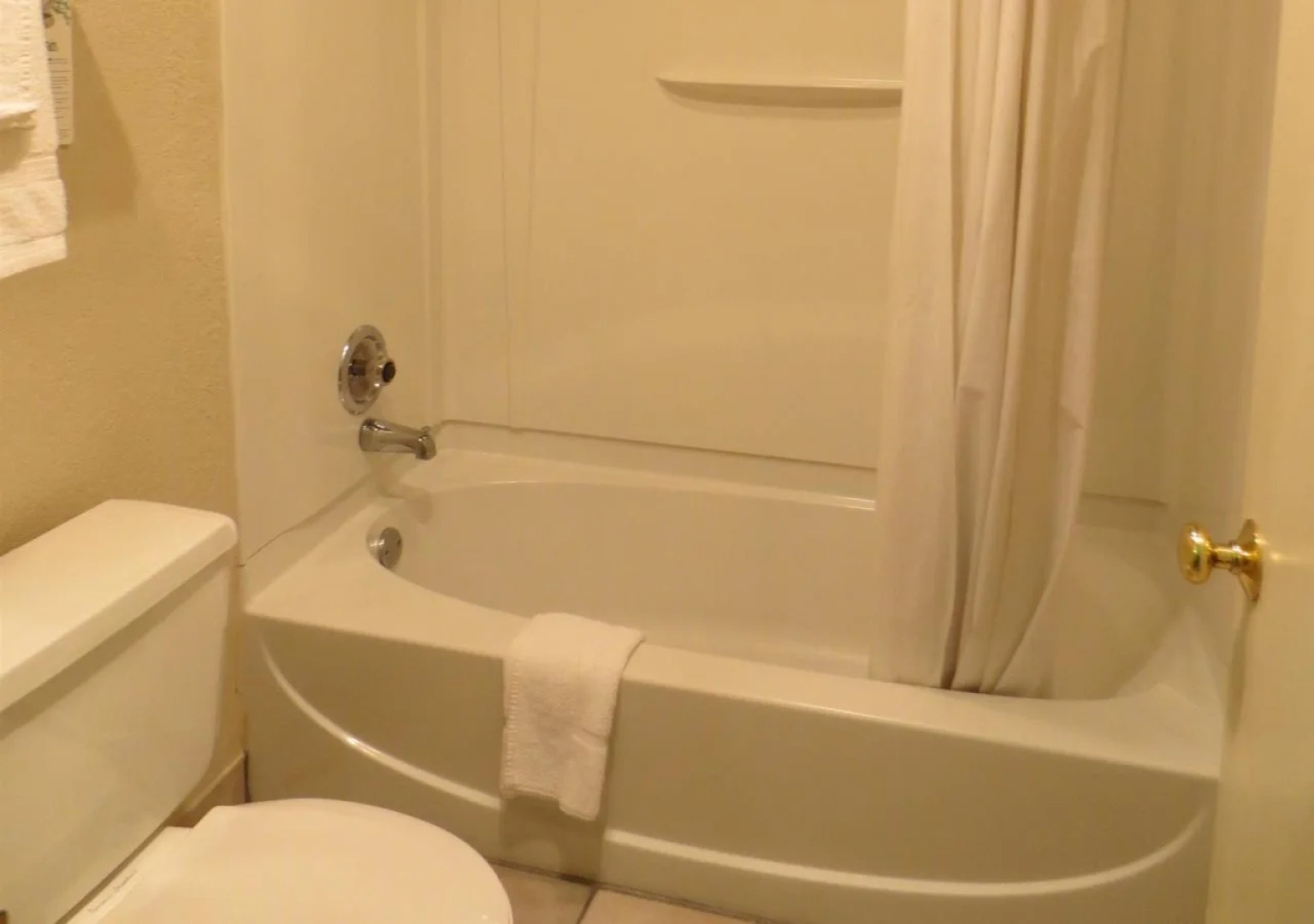 America's Best Inns & Suites