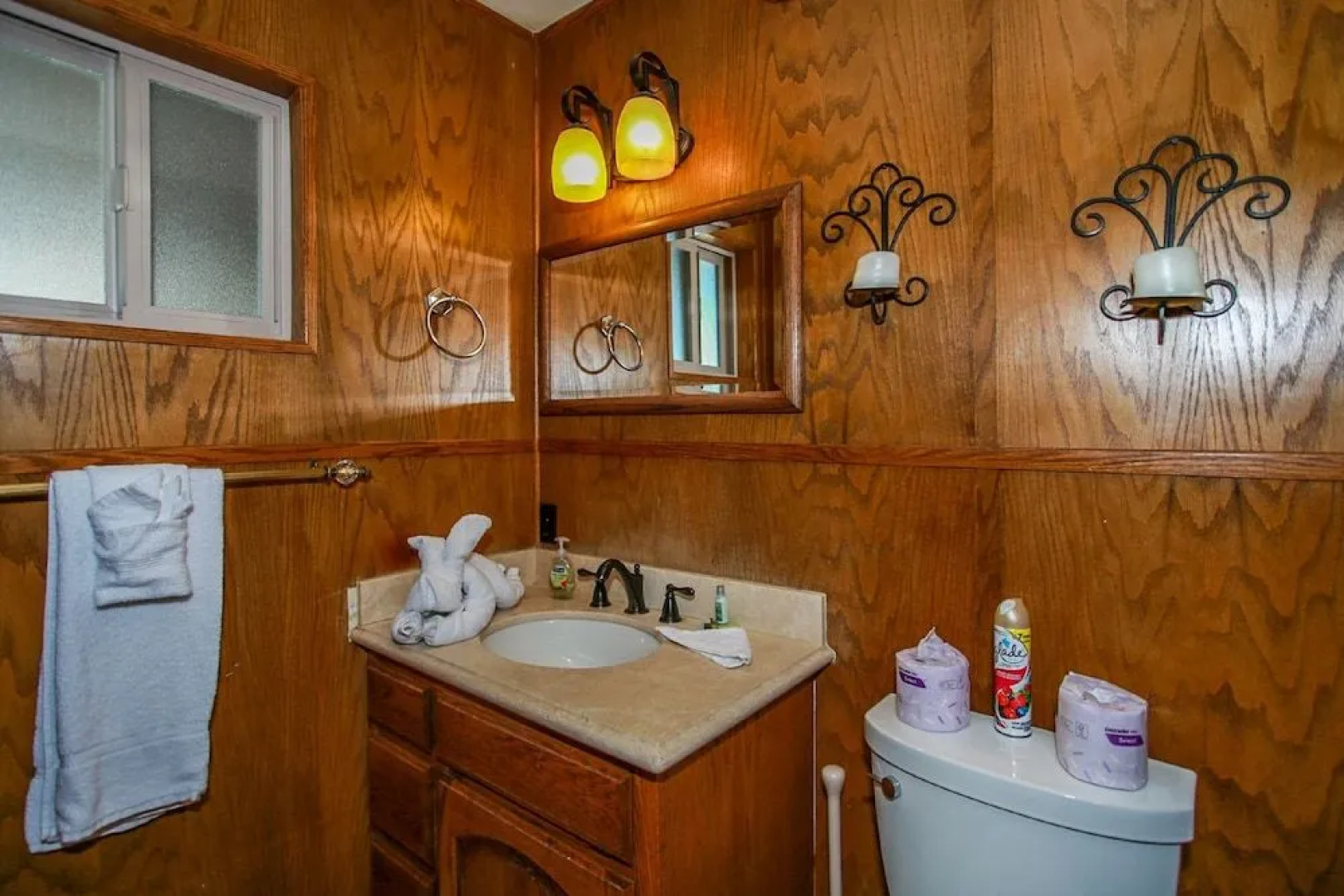 Hakuna Matata Lakefront