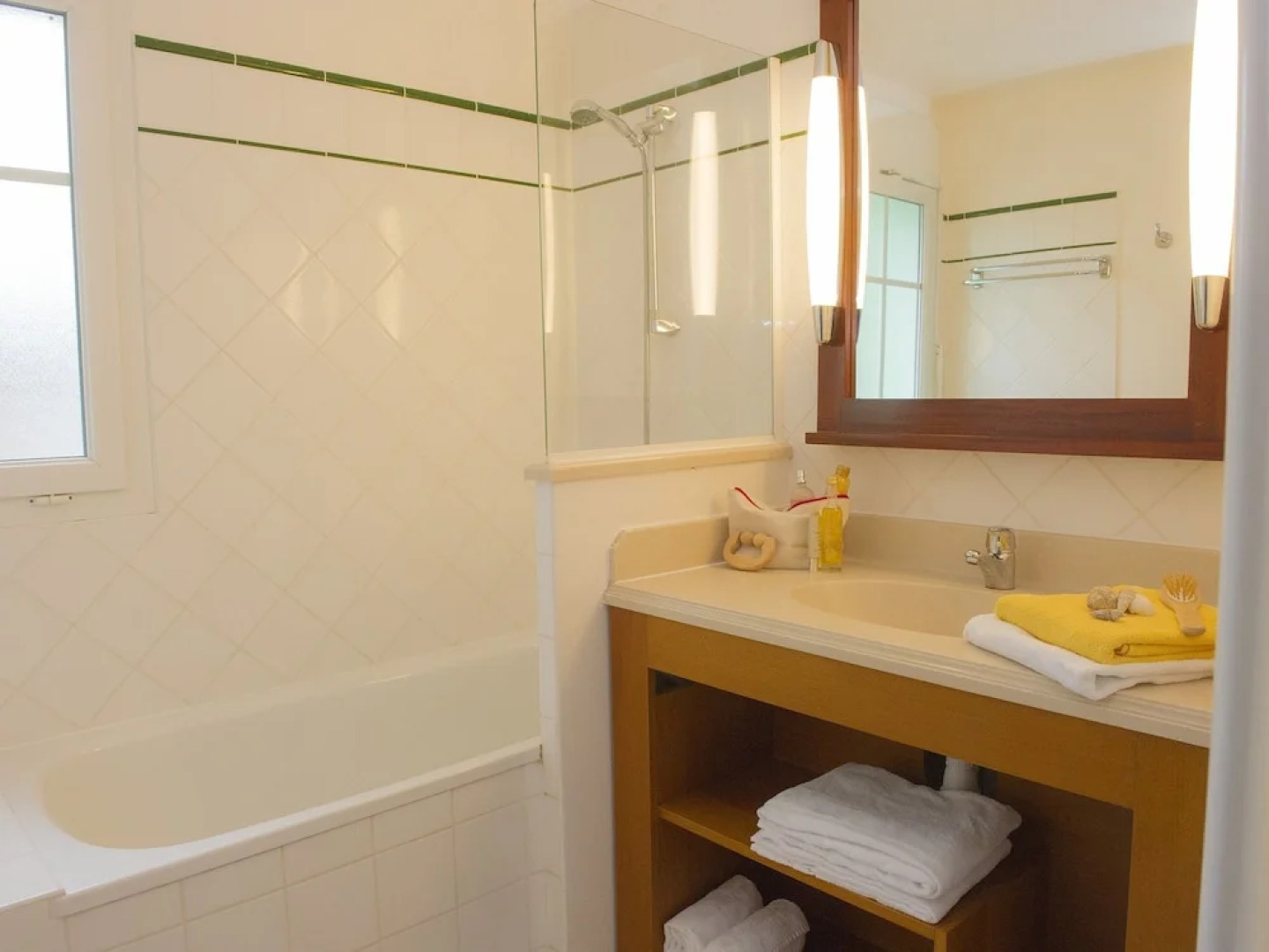 Atmospheric Apartment Near Lacanau, Surrounded by a Forest