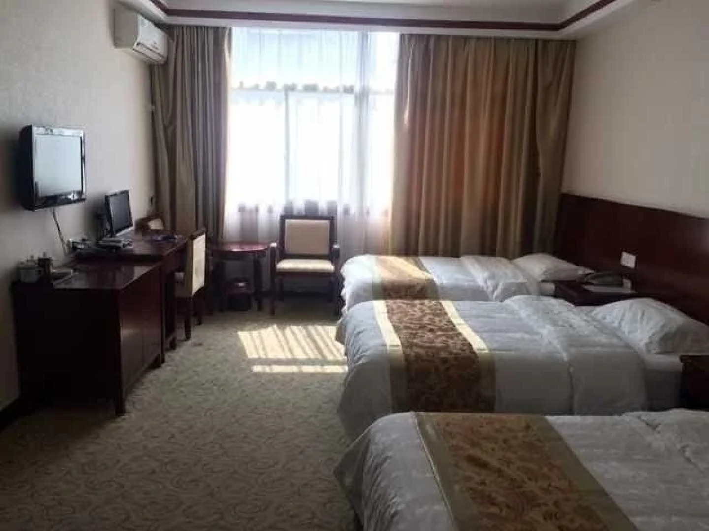 Jiuhuashan Dengyunlou Inn