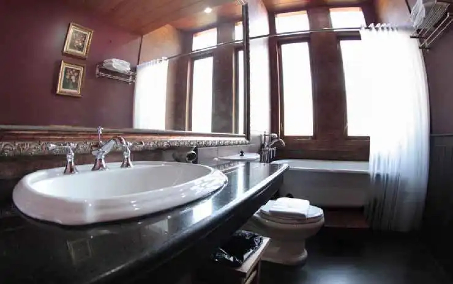 Rumah Stroberi Organic Farm and Lodge