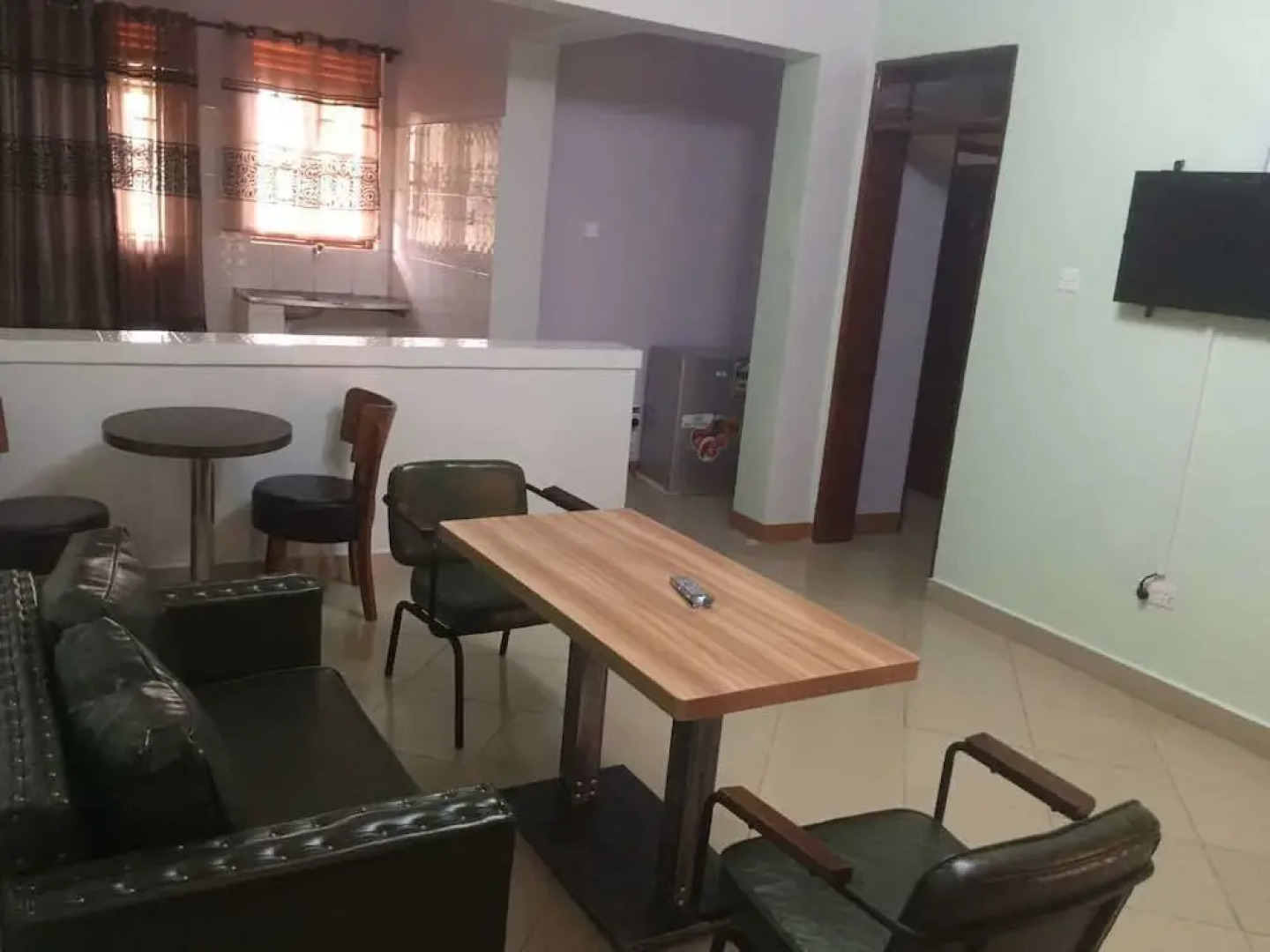 Bunyonyi Heights Inn