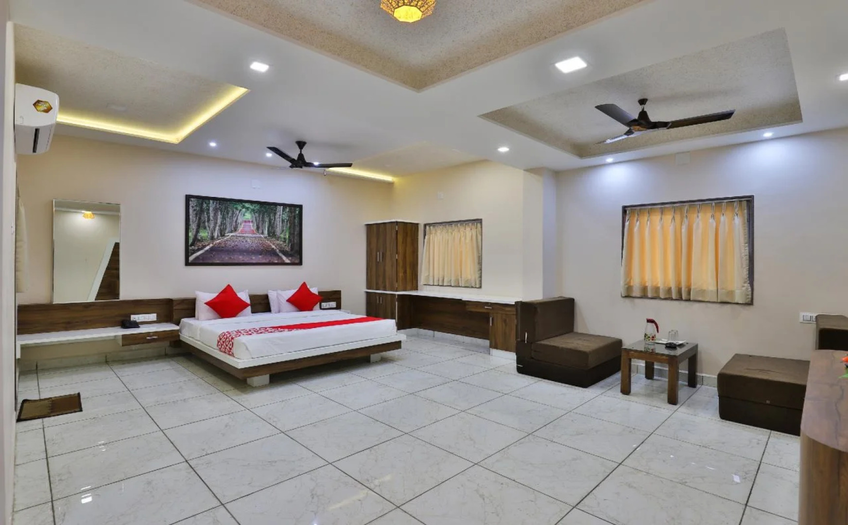 Hotel Tulsi Residency By OYO Rooms