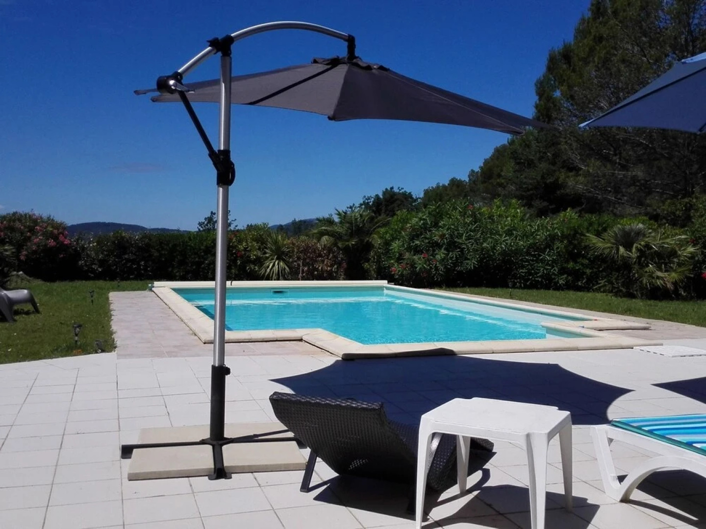 A Villa With a Large Garden, Beautiful View, air Conditioning and Private Pool