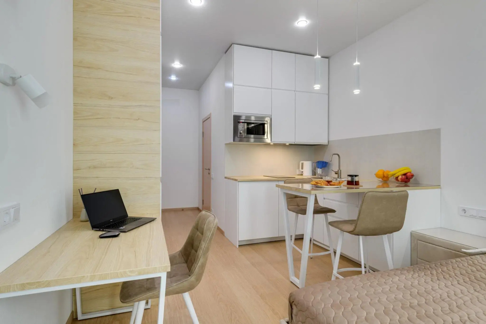 Апартаменты в небоскрёбе, центр Москвы