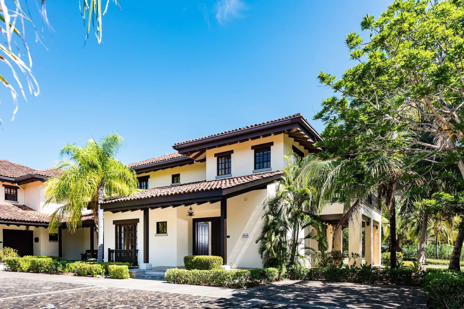 Luxury Vacation Rentals At Hacienda Pinilla