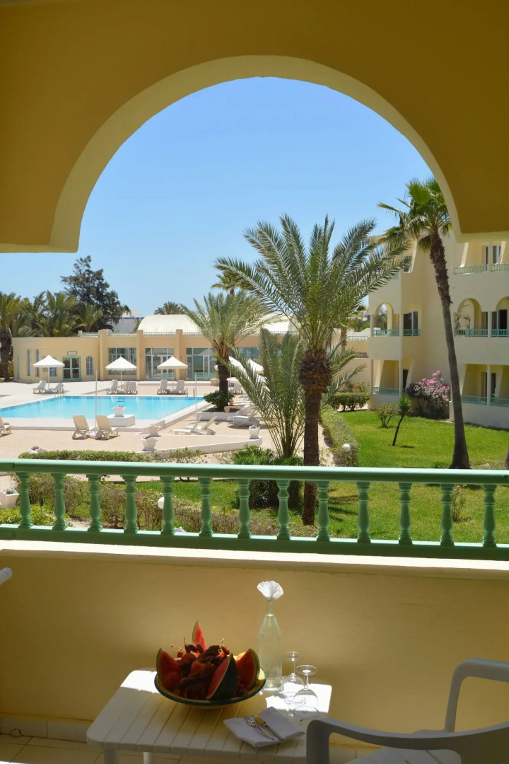 Venice Beach -Couples and Families Only