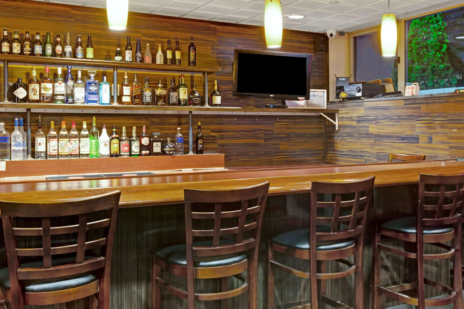 Wyndham Garden Long Island City Manhattan View Hotel