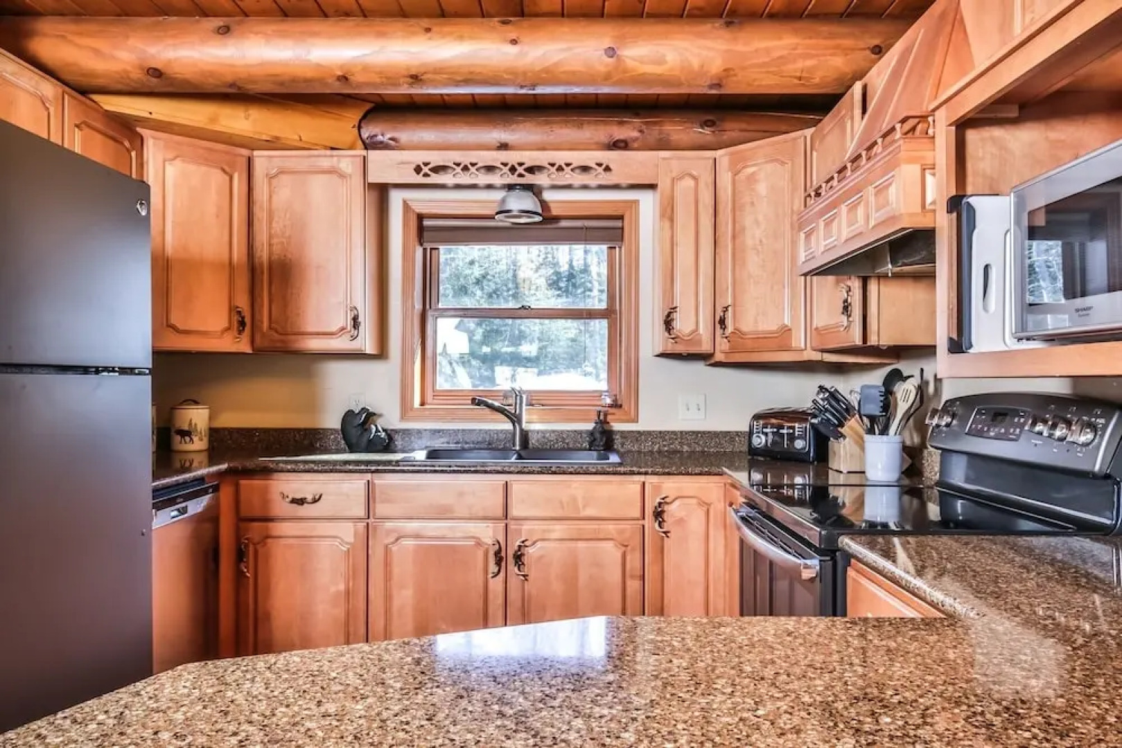 Total Seclusion - 5 Br Home