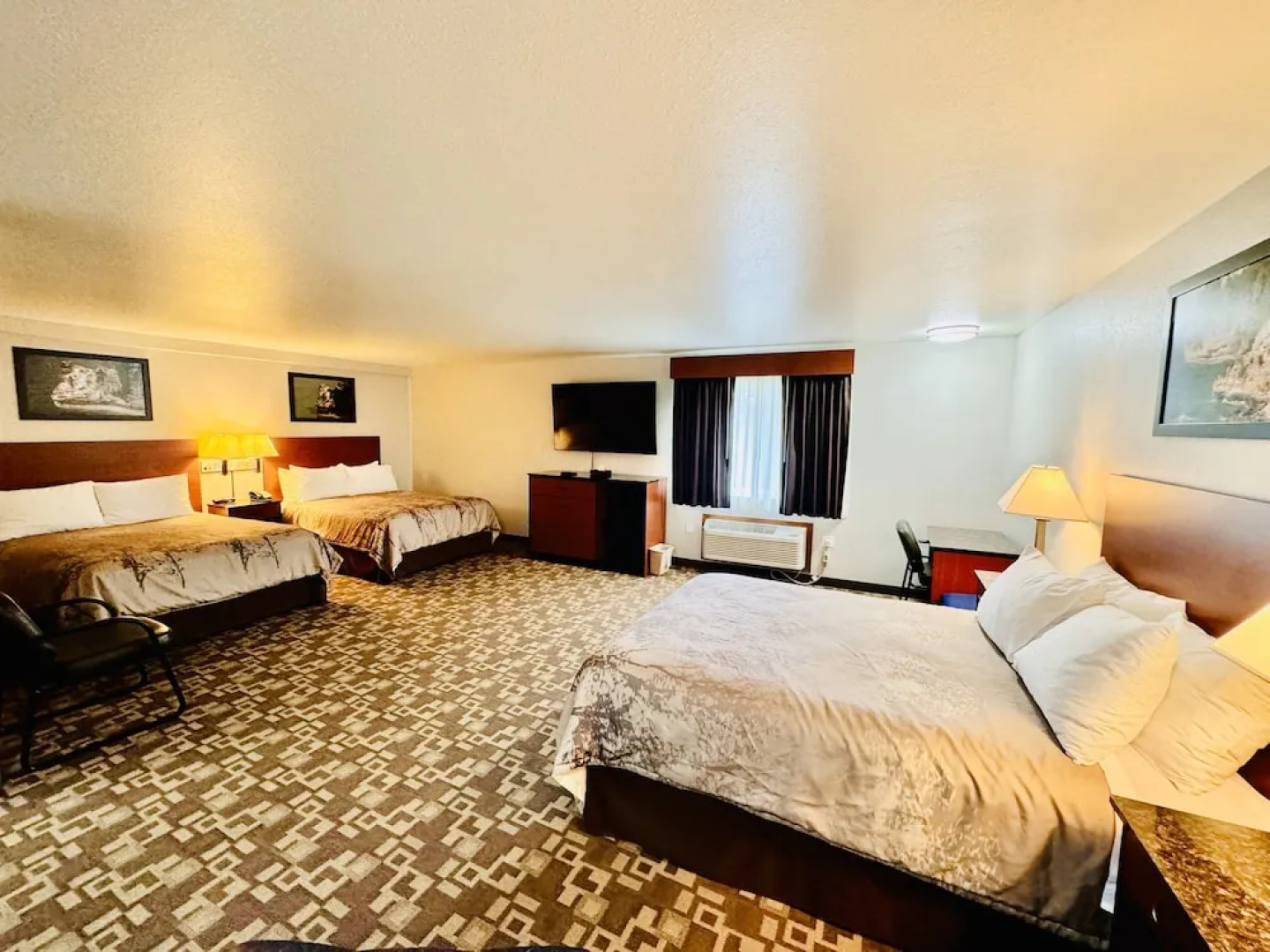 North Star Hotel Pictured Rocks