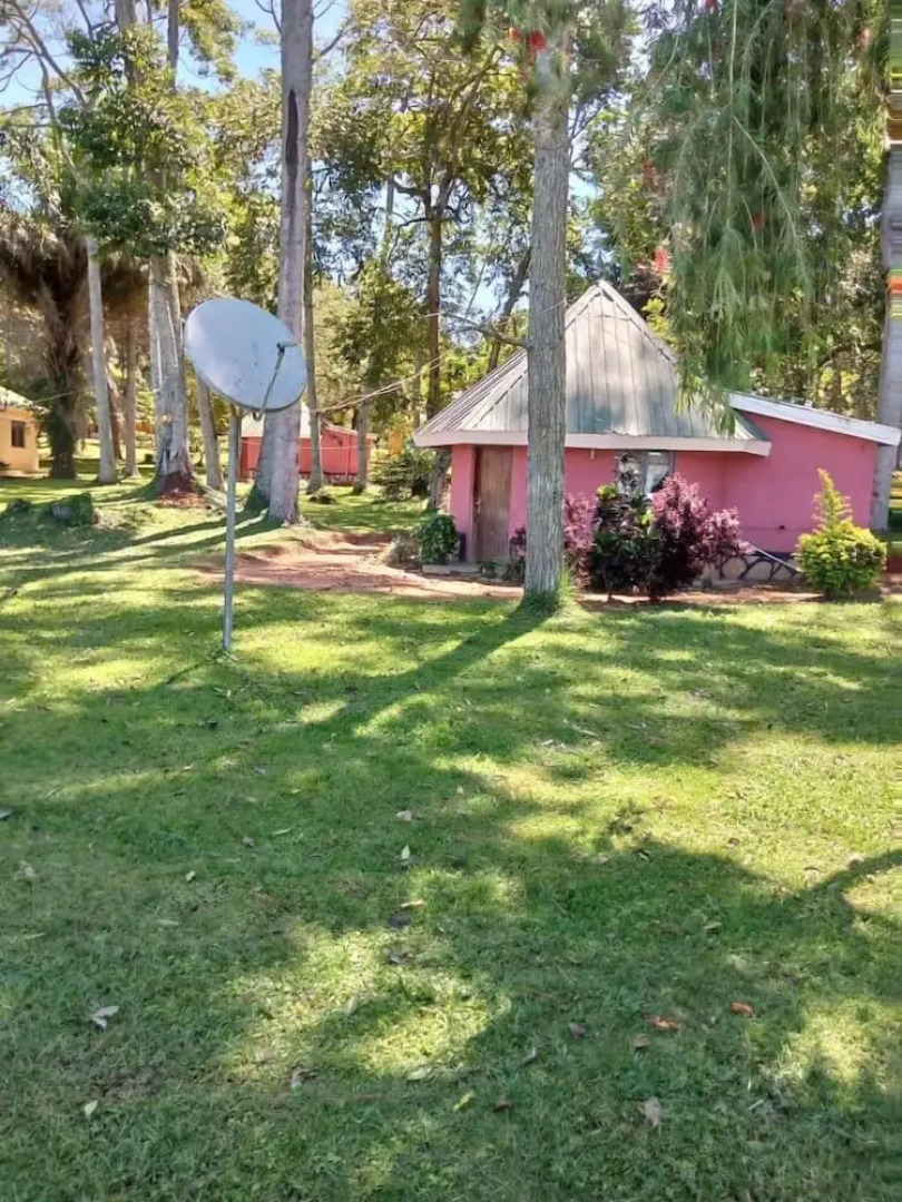 Pearl Gardens Beach Resort Kalangala