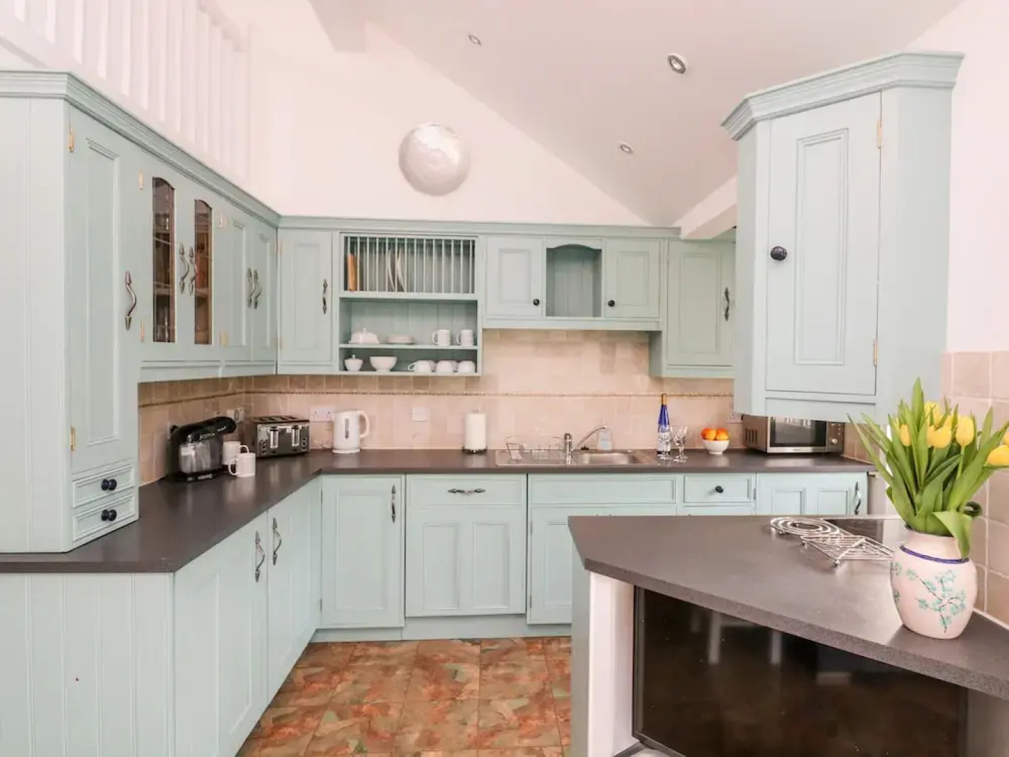 1 Keepers Cottage, Hillfield Village