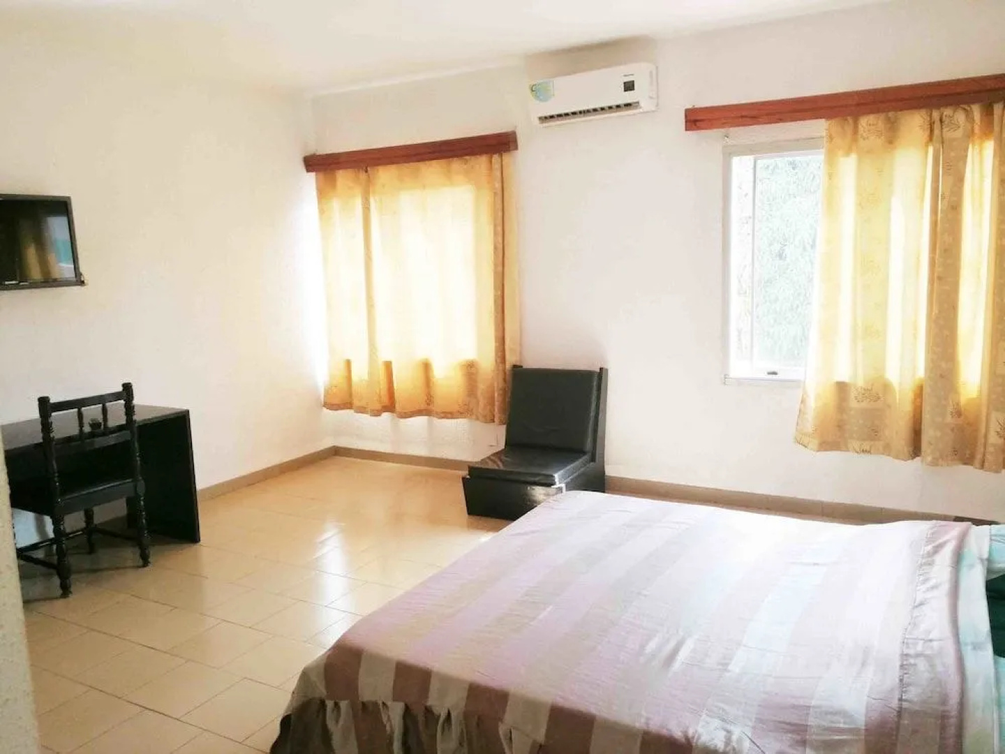 Hotel Phenicia
