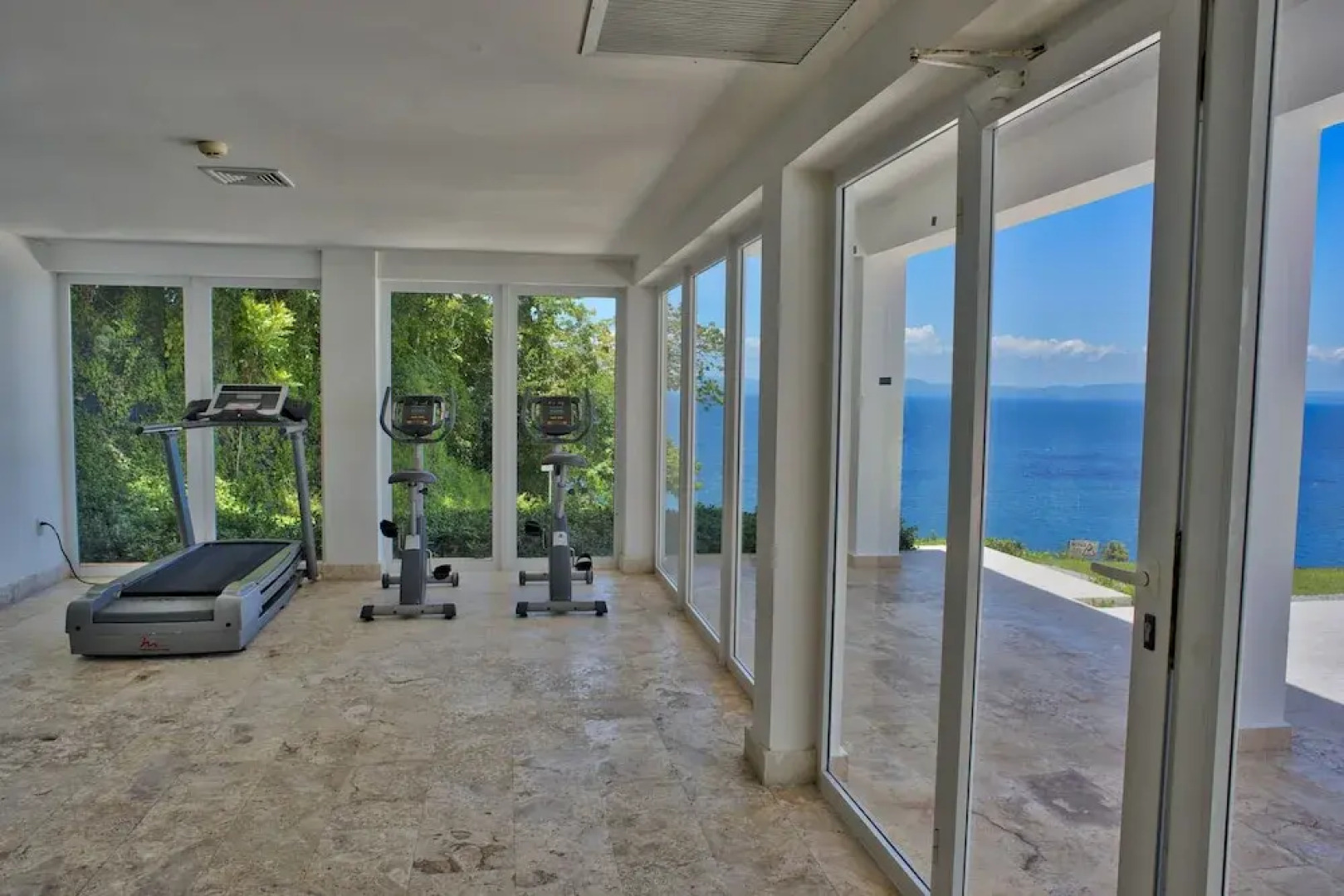 Bluebay Vacation Rentals At Vista Mare