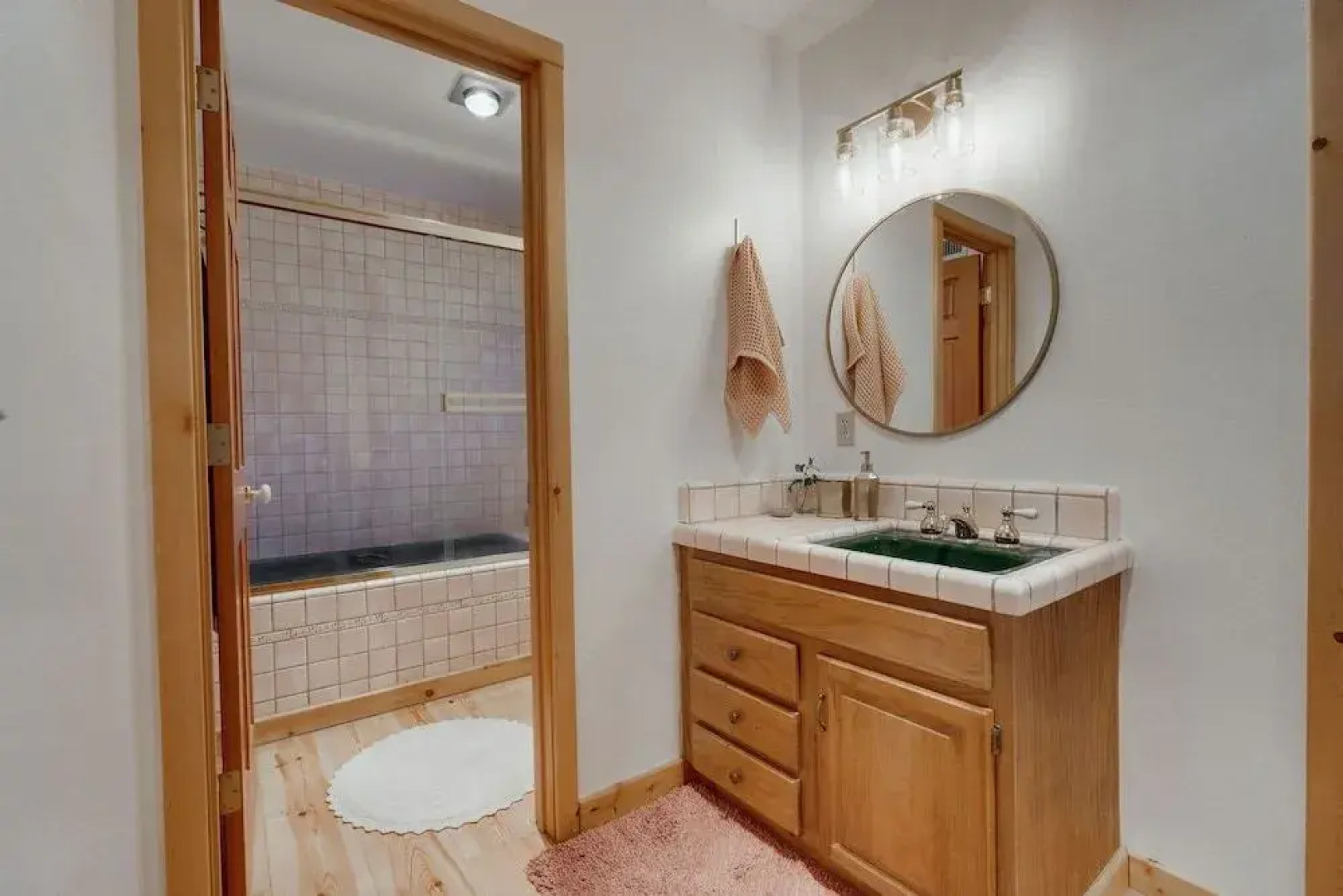 North Lake Hideaway Prime Locale for Outdoor Fun