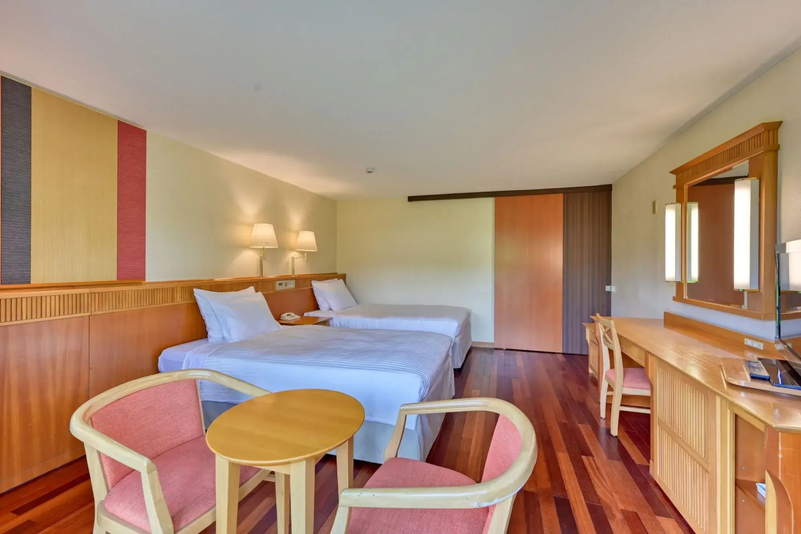 Fusaki Beach Resort Hotel & Villas