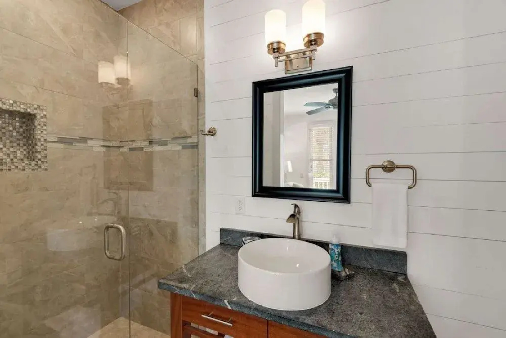 Rock Lobster 4 Bedroom Apartment