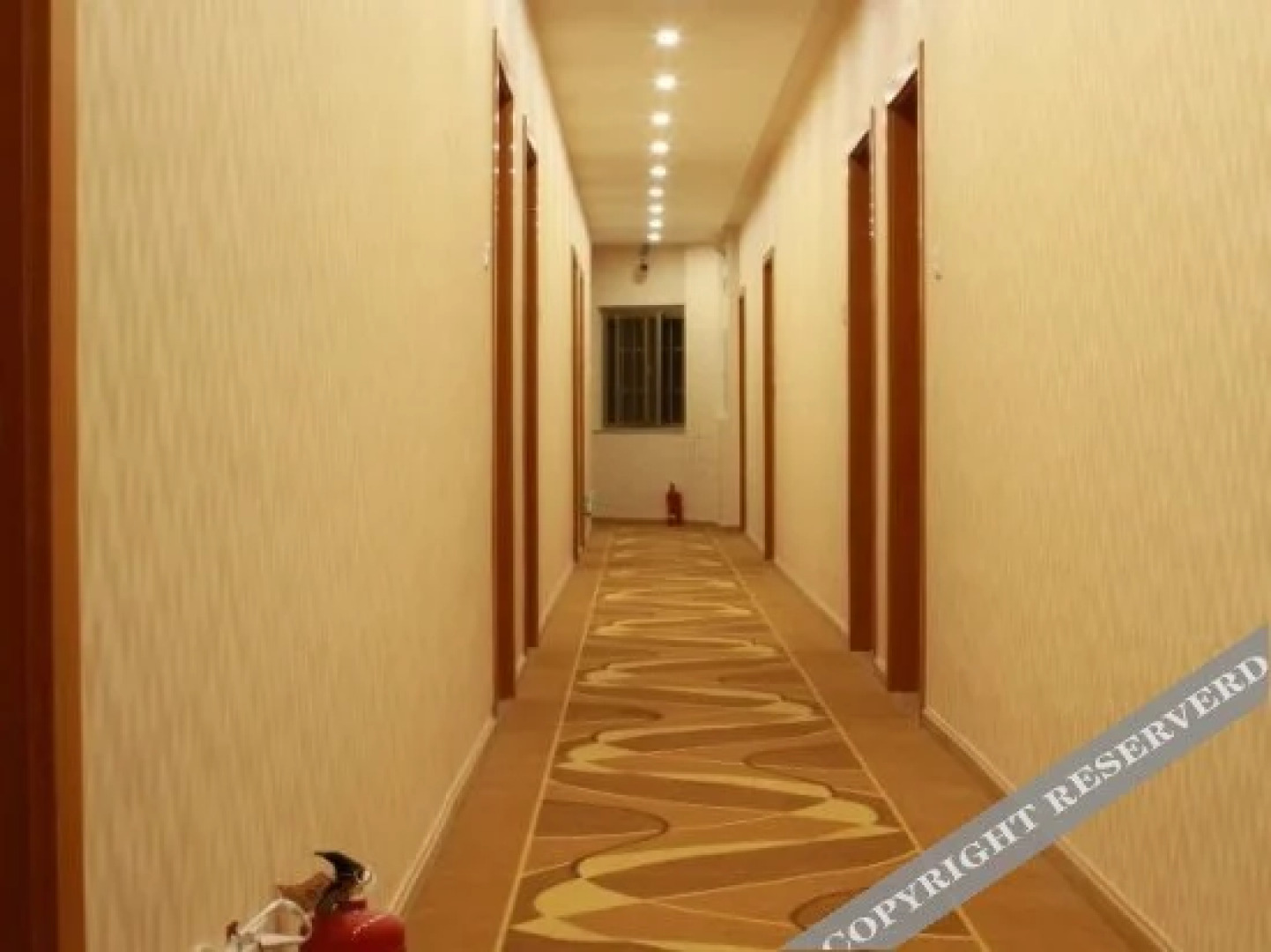 Sunday Holiday Hotel