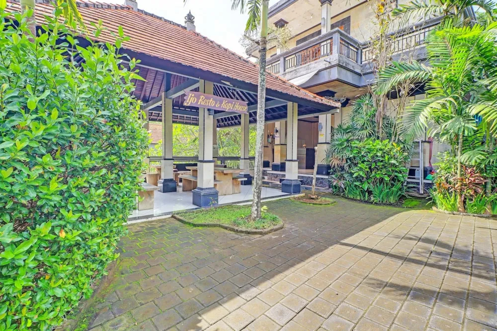 OYO 91925 Ijo Eco Lodge Hotel