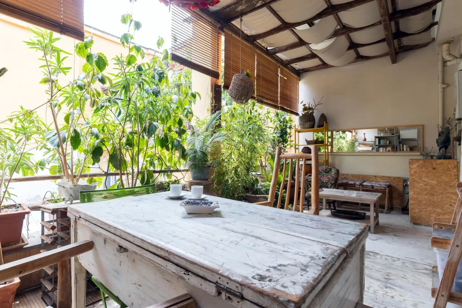 Milan Retreats Duomo