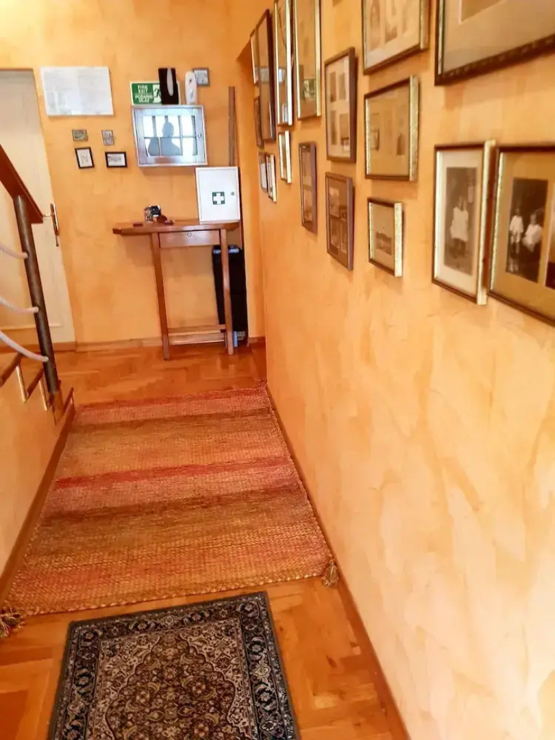 Villa Rava rooms & restaurant